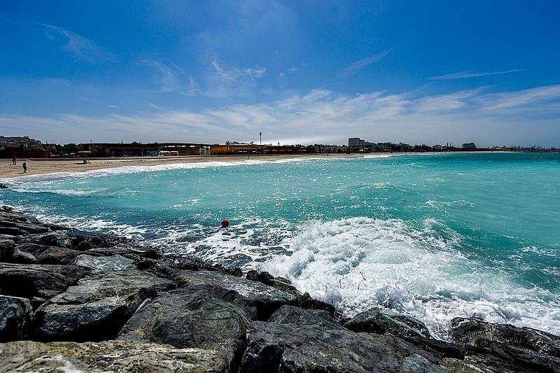 Why Al Heera Beach Is a Must-Visit Destination in Sharjah 5 Al Heera Beach Shoreline