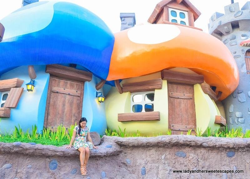 Motiongate Dubai: Dubai’s Hidden Theme Park Treasure 9 Smurfs Village